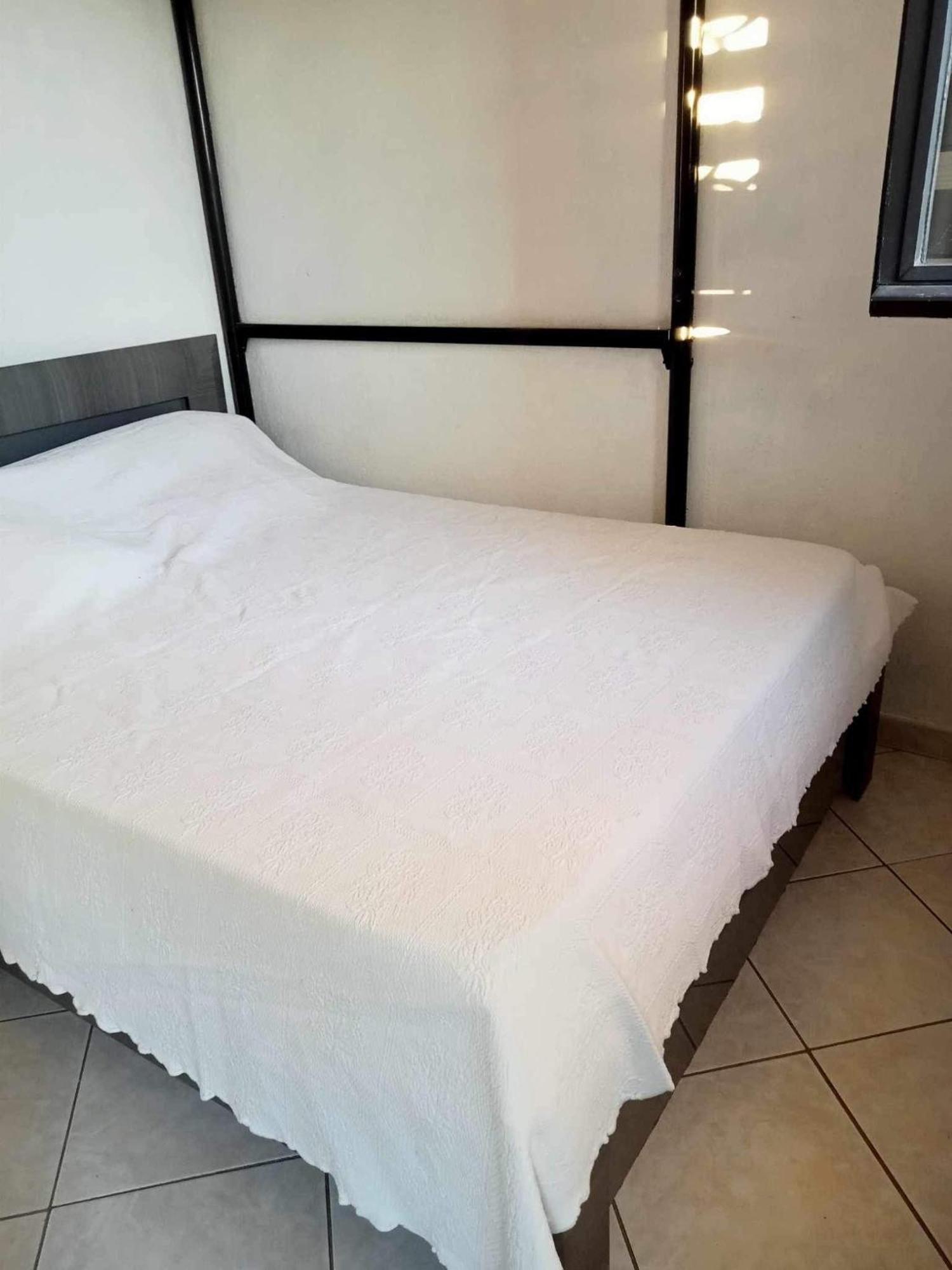 Residence Les Amandines Груисан Екстериор снимка